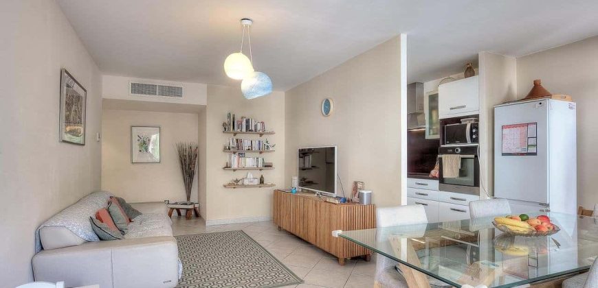 Nice – Carré d’Or – 3P – Terrasse & Balcon – Traversant Nord / Sud