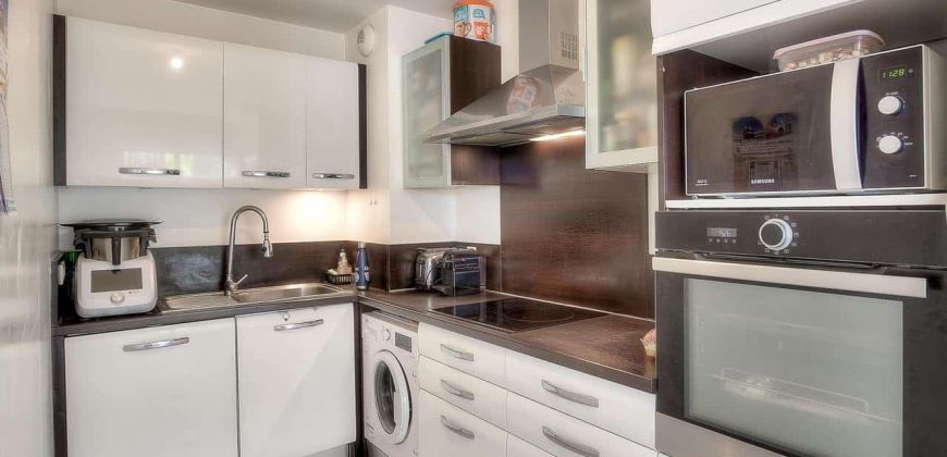 Nice – Carré d’Or – 3P – Terrasse & Balcon – Traversant Nord / Sud