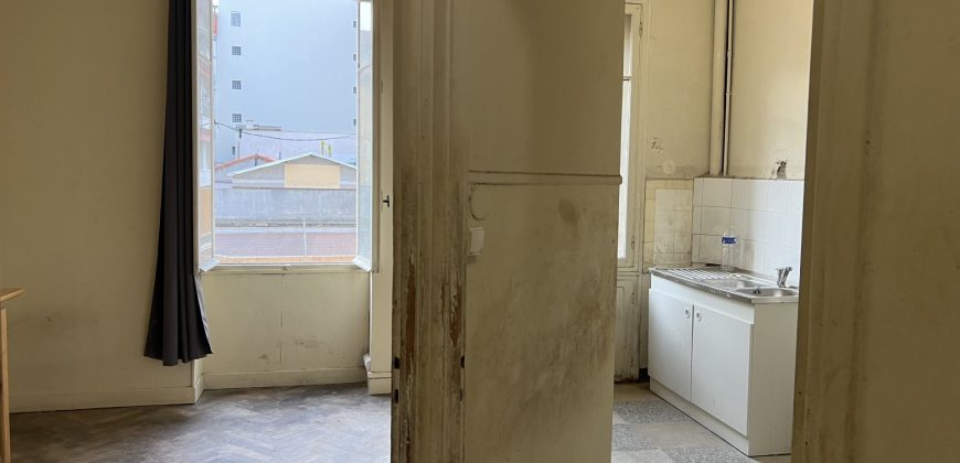 NICE – Libération/Gare du Sud – Rue TORRINI – 2P –  RENOVATION EN COURS- Affaire