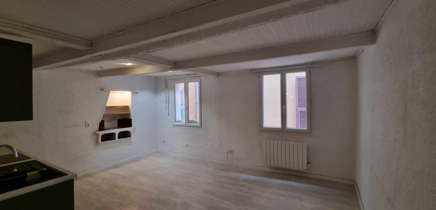 VIEUX NICE – PROCHE DU COURS SALEYA – 2/3 pièces 57 m2