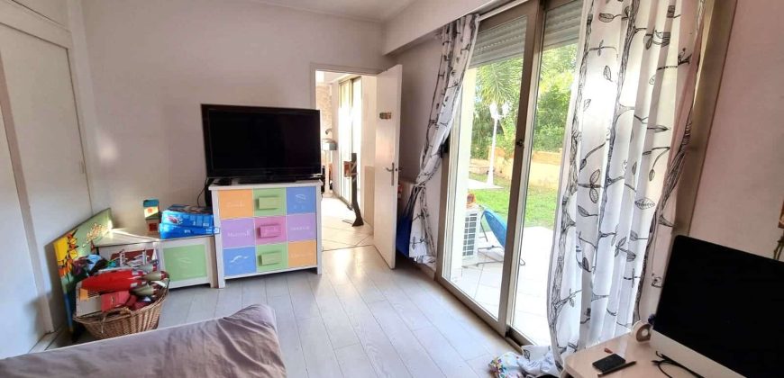 3 PIÈCES – NICE CIMIEZ – REZ DE JARDIN 130 M2 – GARAGE FERMÉ – CAVE – PROCHE COMMANDANT GEROME