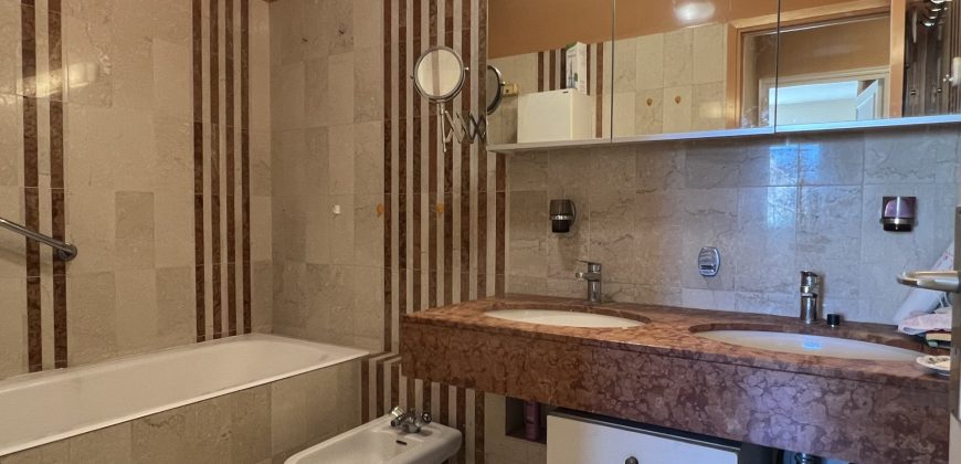 CIMIEZ  – T3 Grand 82m2, étage, terrasse, Garage fermé, vue ville et mer, Cave