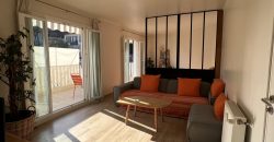 DERNIER ETAGE NICE, bas bd Madeleine Magnan , grand studio/F1, ascenseur, terrasse, vue dégagée, cave.