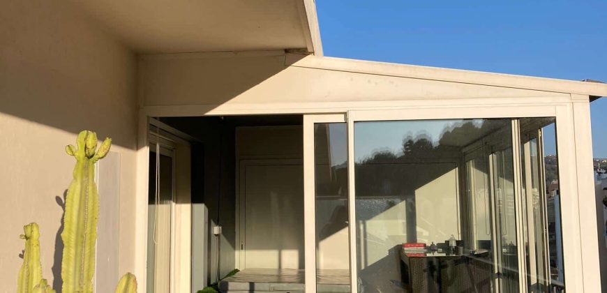 DERNIER ETAGE, bas bd Madeleine , 36,7 m² + superbe Terrasse 15m2 vue dégagée, immeuble Rometti 