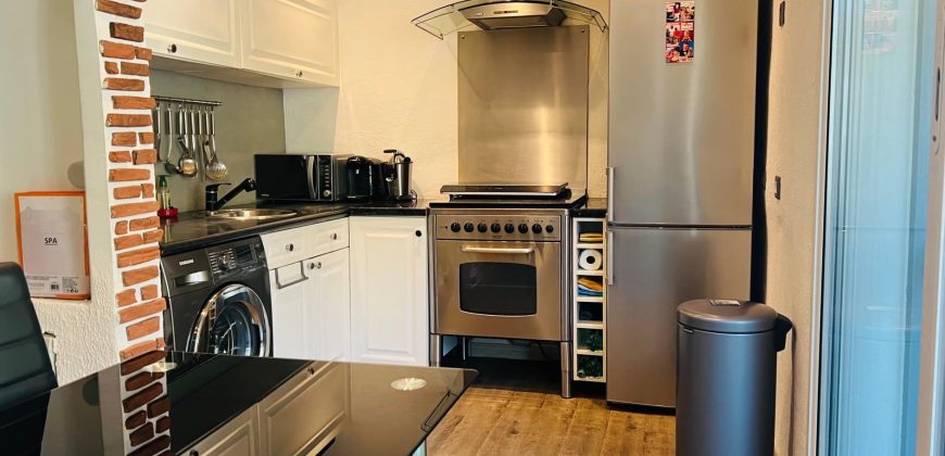 DERNIER ETAGE, bas bd Madeleine , 36,7 m² + superbe Terrasse 15m2 vue dégagée, immeuble Rometti 