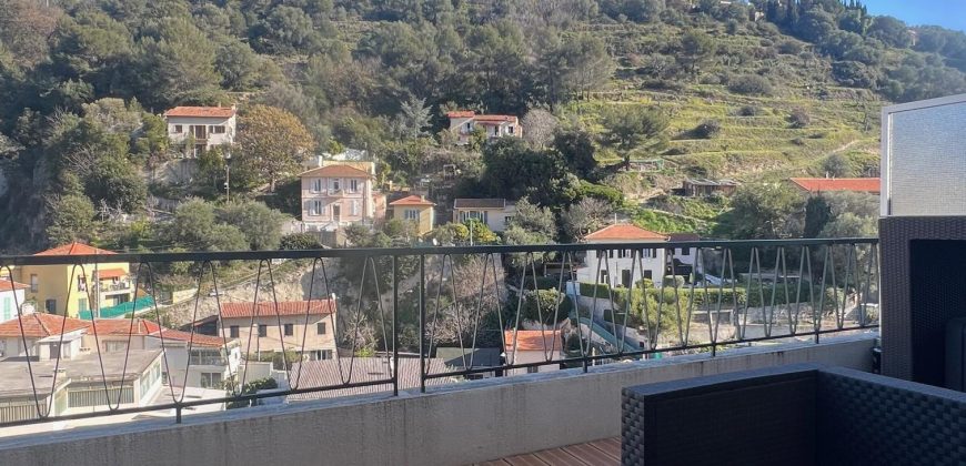 DERNIER ETAGE, bas bd Madeleine , 36,7 m² + superbe Terrasse 15m2 vue dégagée, immeuble Rometti 