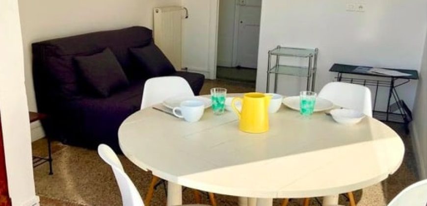 Nice Carré d’Or –  DERNIER ETAGE Sud  –  beau 3P + terrasse de 18m2 – ascenseur