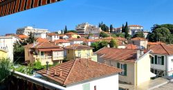 Nice Nord – Villa ARSON – Bel apparement 2 pièces de 55 m2 en étage avec terrasse, calme, Expo Sud, Belle vue dégagée.