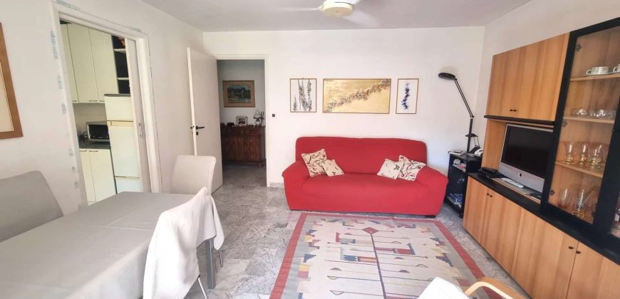 MENTON GARAVAN  à proximité du Port et de la Mer— Appartement 2 Pièces 43 m2 – dernier étage avec Terrasse – Garage et Cave.