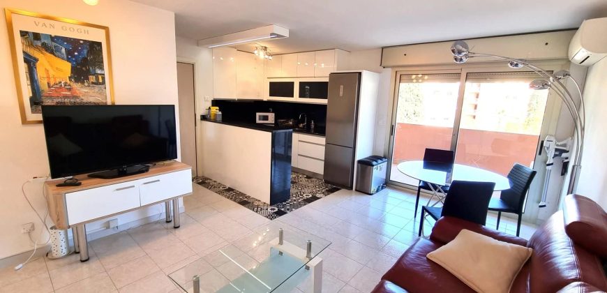 Bel Appartement 3 pièces avec terrasse, expo Sud – Roquebrune Cap Martin  – Proche Monaco – Garage et cave