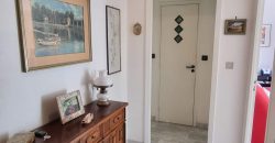 MENTON GARAVAN  à proximité du Port et de la Mer— Appartement 2 Pièces 43 m2 – dernier étage avec Terrasse – Garage et Cave.