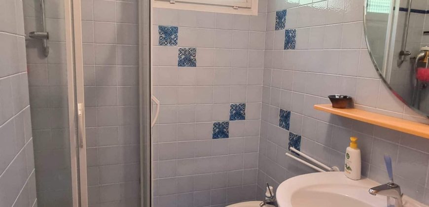 MENTON GARAVAN  à proximité du Port et de la Mer— Appartement 2 Pièces 43 m2 – dernier étage avec Terrasse – Garage et Cave.