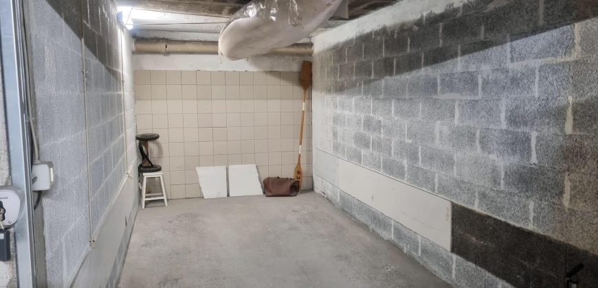 MENTON GARAVAN  à proximité du Port et de la Mer— Appartement 2 Pièces 43 m2 – dernier étage avec Terrasse – Garage et Cave.