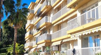 MENTON GARAVAN  à proximité du Port et de la Mer— Appartement 2 Pièces 43 m2 – dernier étage avec Terrasse – Garage et Cave.