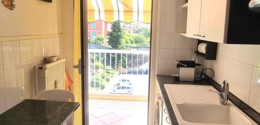 MENTON GARAVAN  à proximité du Port et de la Mer— Appartement 2 Pièces 43 m2 – dernier étage avec Terrasse – Garage et Cave.