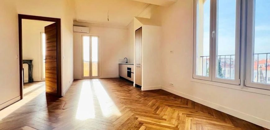 Carré d’Or BUFFA – 3P bourgeois DERNIER ETAGE, ascenseur, vue dégagée, RENOVATION haut de Gamme