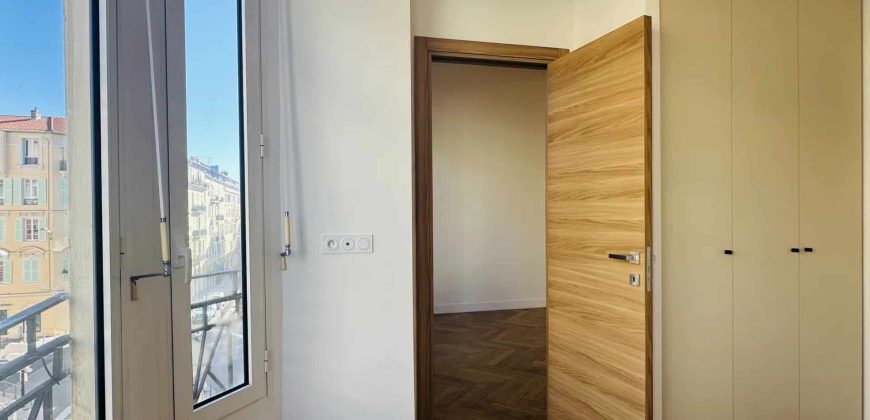 Nice PORT – 2/3p Art Deco, belle rénovation, ascenseur , clim