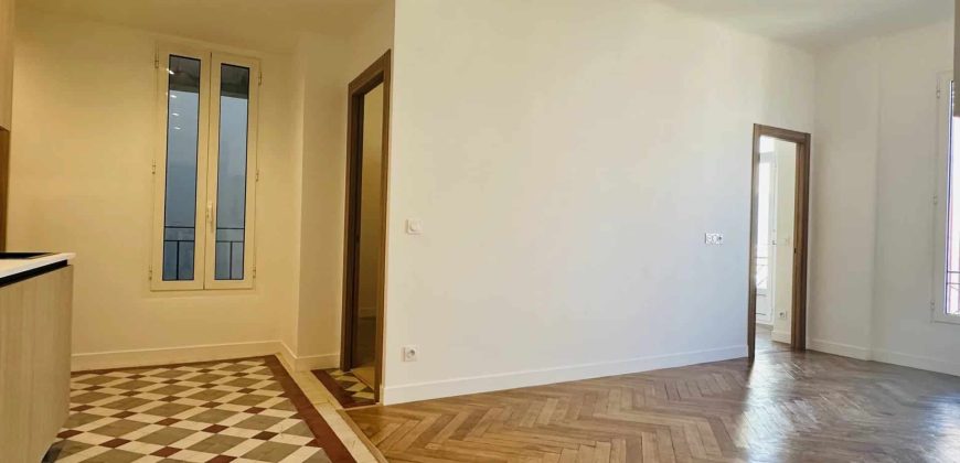 Nice PORT – 2/3p Art Deco, belle rénovation, ascenseur , clim