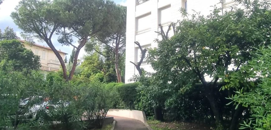 Nice Cimiez – Proche Arènes de Cimiez et Regina – 3 pièces – Terrasse.