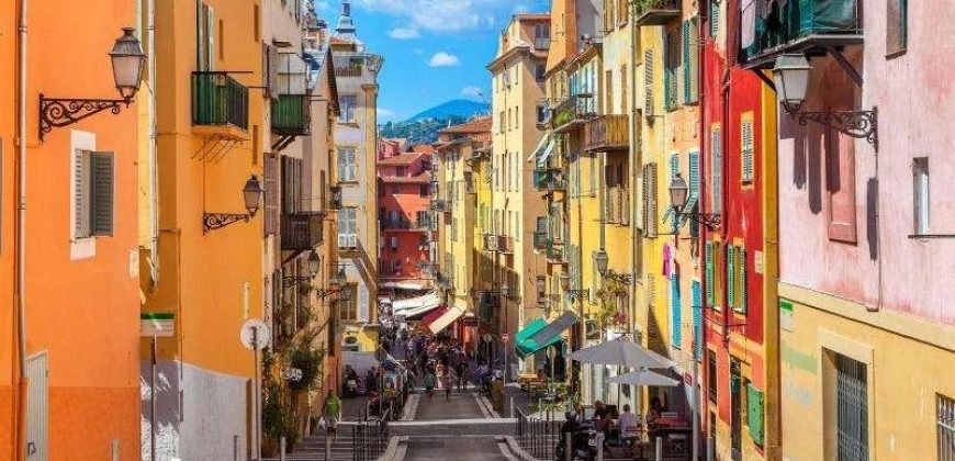 Très beau Snack – Restauration rapide – Très bel Emplacement – Rue Passante – Coeur du Vieux Nice