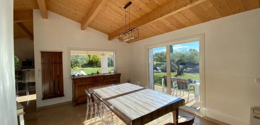 Salernes – Superbe maison écologique avec piscine, terrain, Excellent état ! un havre de paix