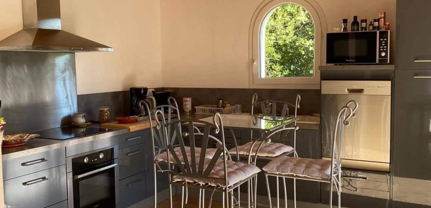 Salernes – Superbe maison écologique avec piscine, terrain, Excellent état ! un havre de paix