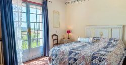 Villa Villecroze, proche village, plein sud, piscine, superbe terrain