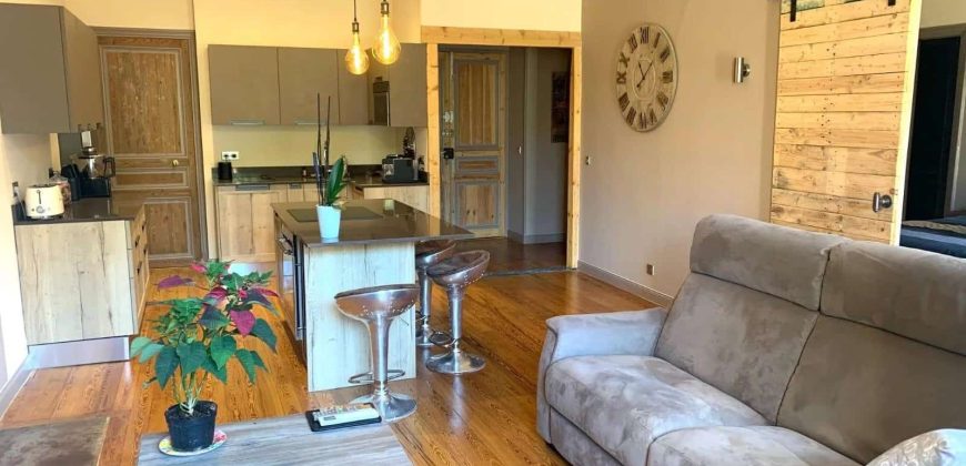 SOSPEL – Proche Village, Grand 2P de 60m2  immeuble bourgeois, parfait état /rénovation 2024