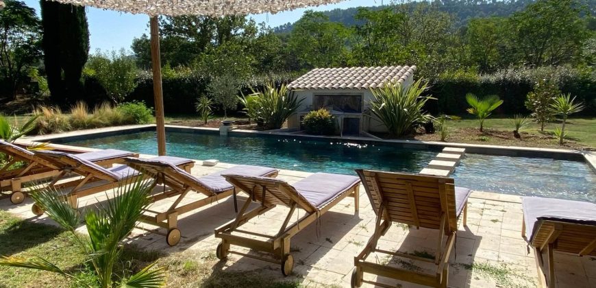 Salernes – Superbe maison écologique avec piscine, terrain, Excellent état ! un havre de paix