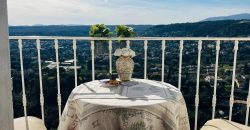 Village St Paul de Vence – 2p avec vue féérique + Grenier aménageable