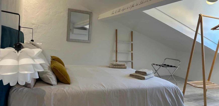 Nice- Vieux Nice-  4P meublé –  forte rentabilité, 50m du Cours et Mer
