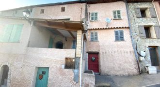 Commune de Peyroules – Appartement 2 pièces de 39m2 et grande cave et jardin