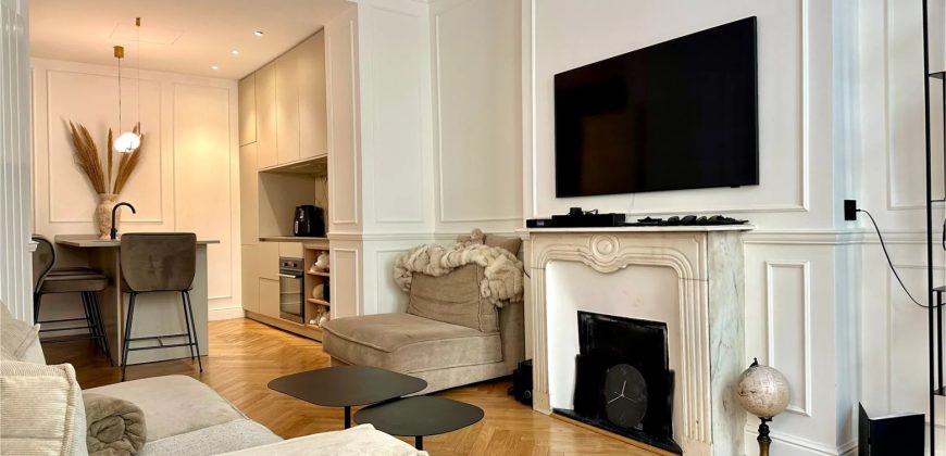 Nice/Superbe Appartement Rénové avec balcon  en Plein Centre Ville