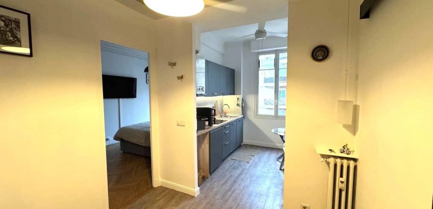 Beau Studio 32 m2 – Immeuble Art Déco – Secteur Tzarewitch – Nice Centre