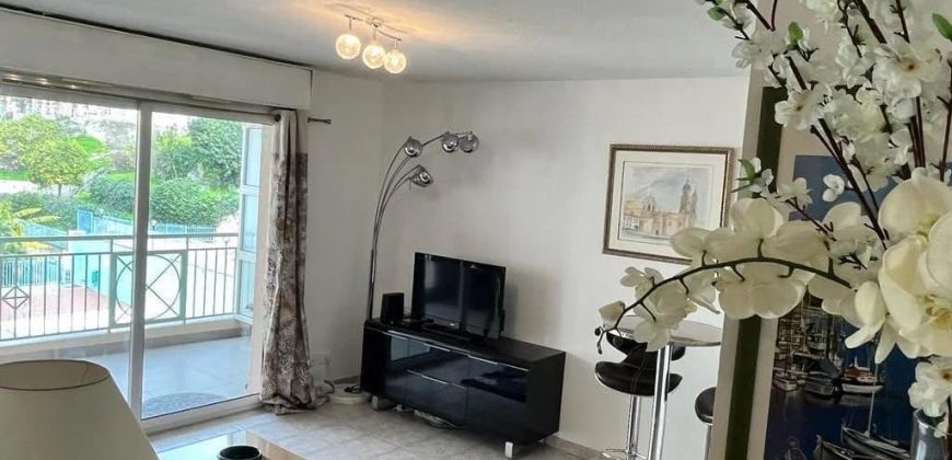 Appartement 2 pièces à vendre à Menton – Terrasse, vue dégagée et résidence avec piscine
