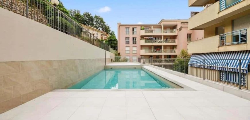 Appartement 2 pièces à vendre à Menton – Terrasse, vue dégagée et résidence avec piscine