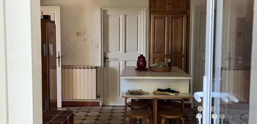 Bastide d’exception à vendre en Provence – Domaine privé, authenticité et élégance