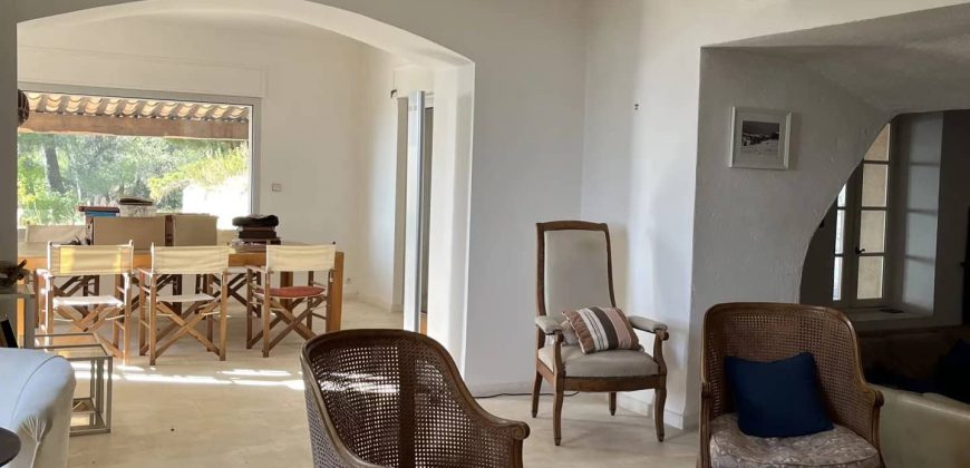 Bastide d’exception à vendre en Provence – Domaine privé, authenticité et élégance
