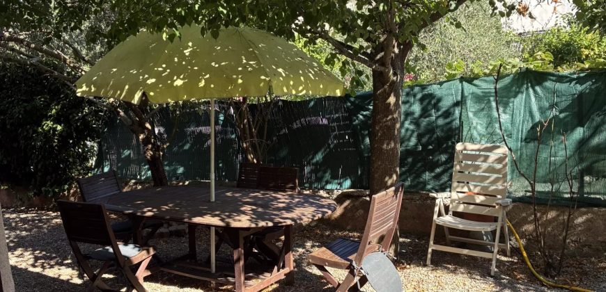 Maison de ville à vendre à Nice La Trinité – Calme, confort et proximité des commodités