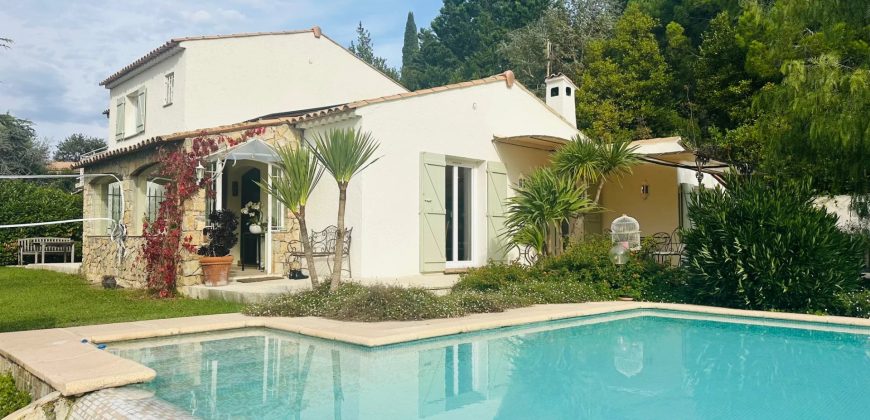 NEW ! Bas Colle-sur-Loup / Villeneuve-Loubet – superbe Villa 7P calme piscine terrain 1185m2 SUD et OUEST.
