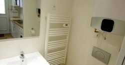 A louer Proche Port de Nice – Appartement 2 pièces Meublé en duplex dans maison de plein pieds donnant au calme sur cours intérieure