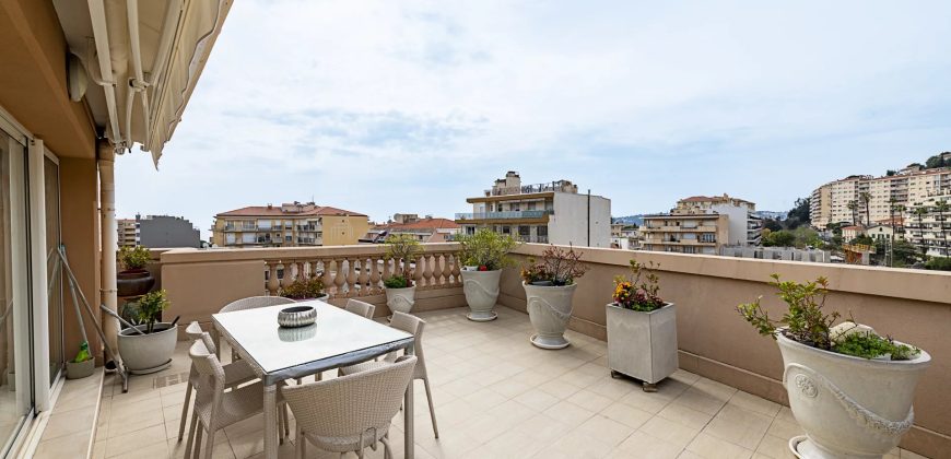 Magnique Appartement Penthouse – 4 pièces avec terrasse de 60 m2 en Dernier Etage