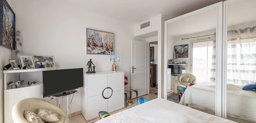 Magnique Appartement Penthouse – 4 pièces avec terrasse de 60 m2 en Dernier Etage