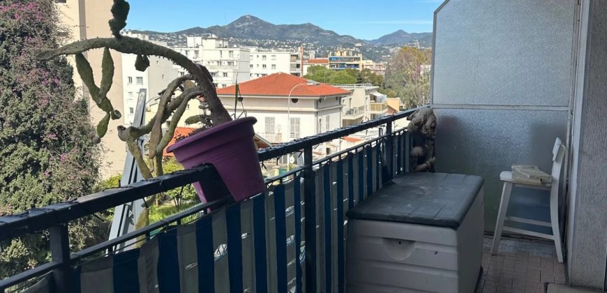 VILLA ! Bas Colle-sur-Loup / Villeneuve-Loubet – superbe Villa 7P calme piscine terrain 1185m2 SUD et OUEST.