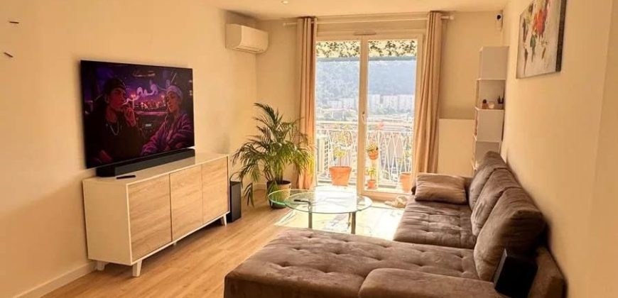 Nice Cimiez – Spacieux bourgeois 4p rénové -157m2- vue Mer – SUD