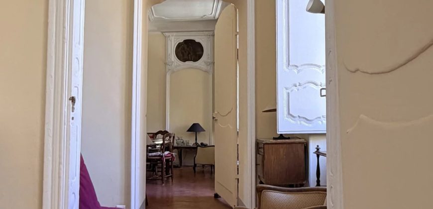 NICE Vieux-Nice – Appartement 4P de 98m2 , vue exceptionnelle, étage ascenseur, calme